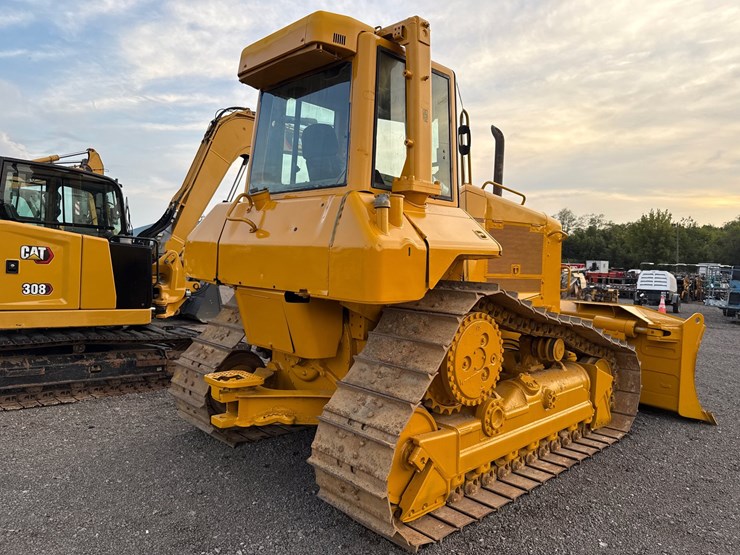 caterpillar-d6n-image-7