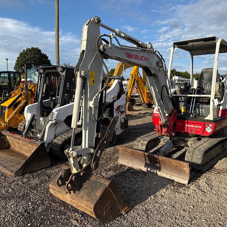 TAKEUCHI TB230