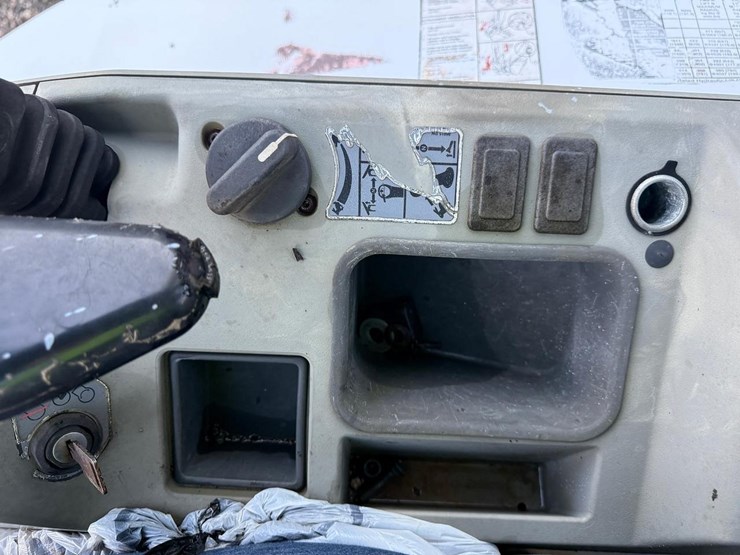 2016-bobcat-e35-image-25