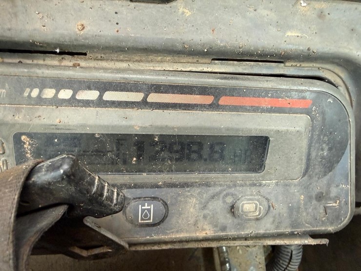 2012-kubota-kx080-3-image-23