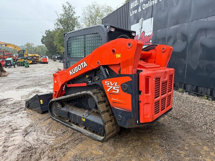 2012-kubota-svl75-image-2