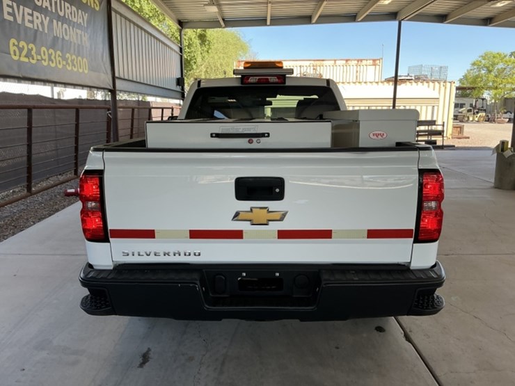 2017-chevrolet-silverado-1500-image-6