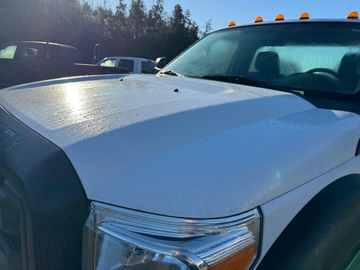 2013-ford-f550-image-10