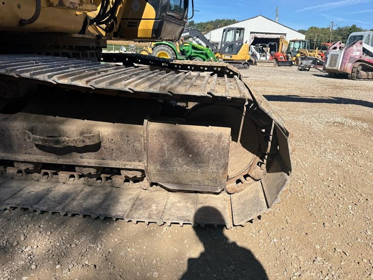 2005-caterpillar-320cl-image-13