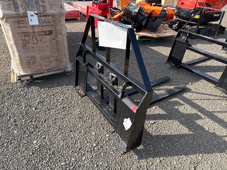#1088-•-48"-skid-steer-pallet-forks-image-2