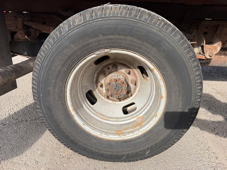 2006-ford-f350-xl-image-52