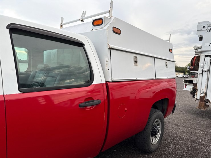 2013-chevrolet-3500-image-15