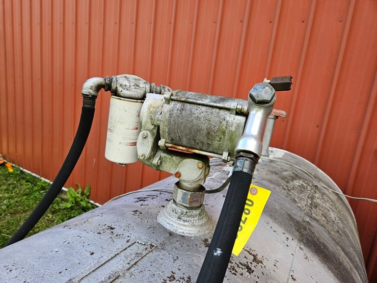 #8726-•-500-gallon-fuel-tank-image-10