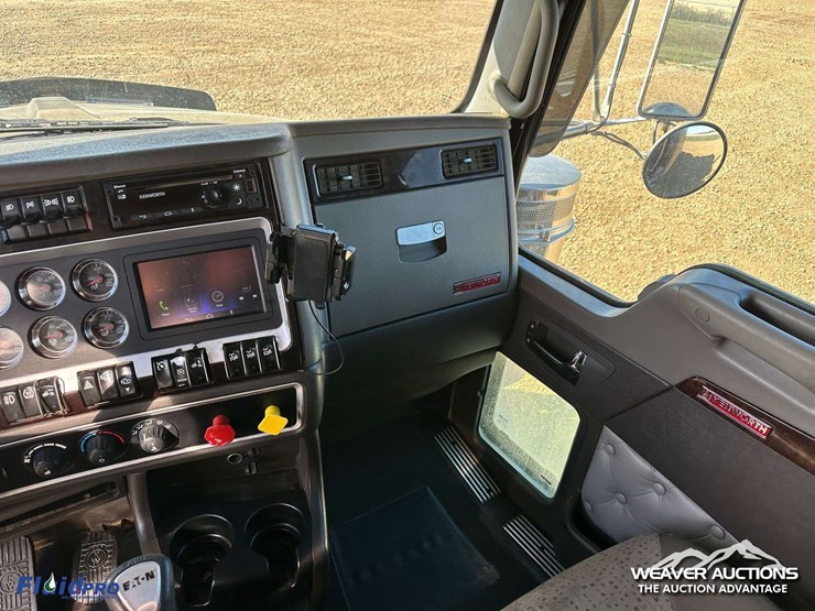 kenworth-t800-image-12