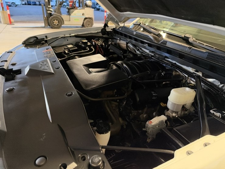 2018-chevrolet-silverado-1500-image-14
