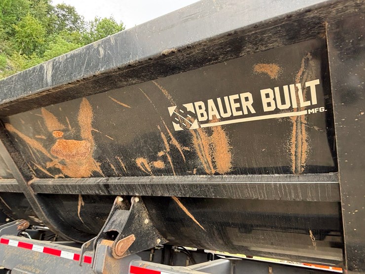#1323-•-bauer-built-sd36-side-dump-wagon-(west-salem,-wi)-image-36