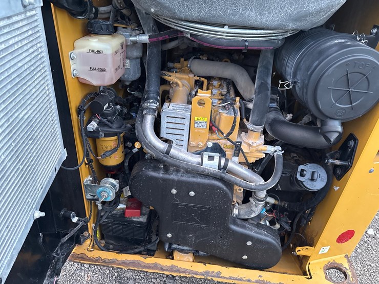 caterpillar-236d3-image-9