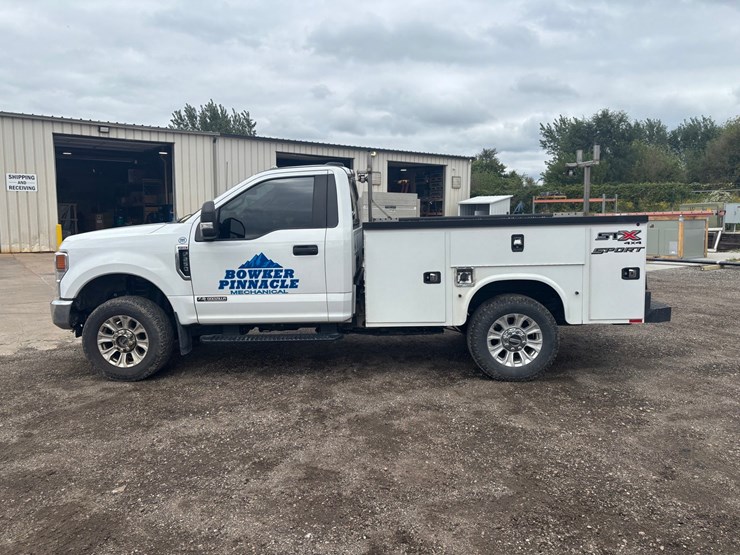 2022-ford-f250-image-2
