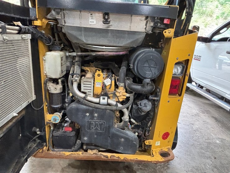 caterpillar-259d-image-35