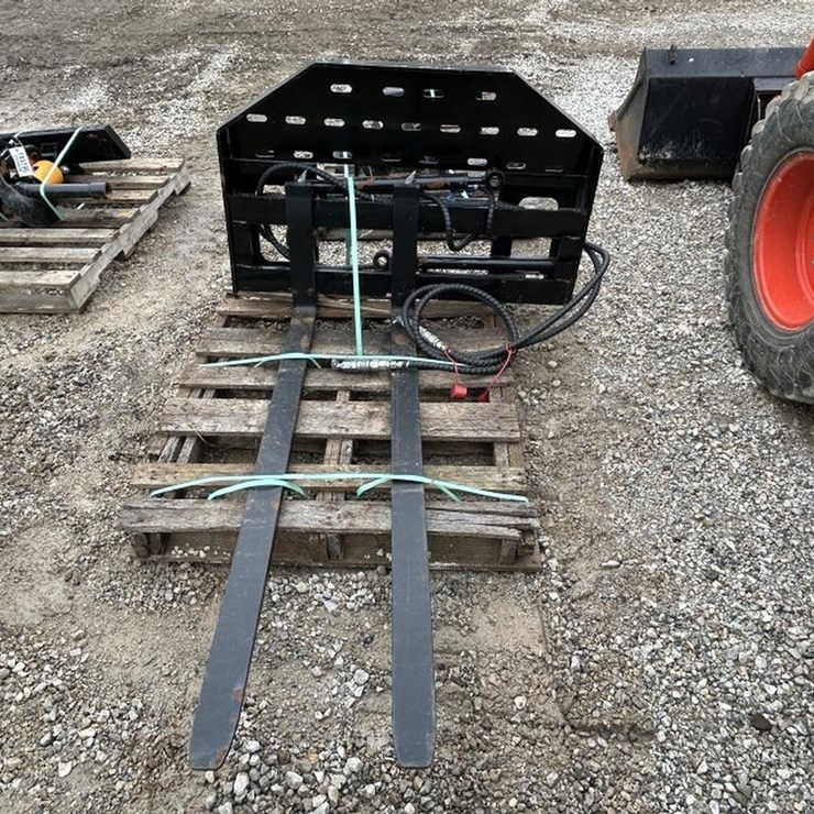 GIYI 60" Side Shift Pallet Forks