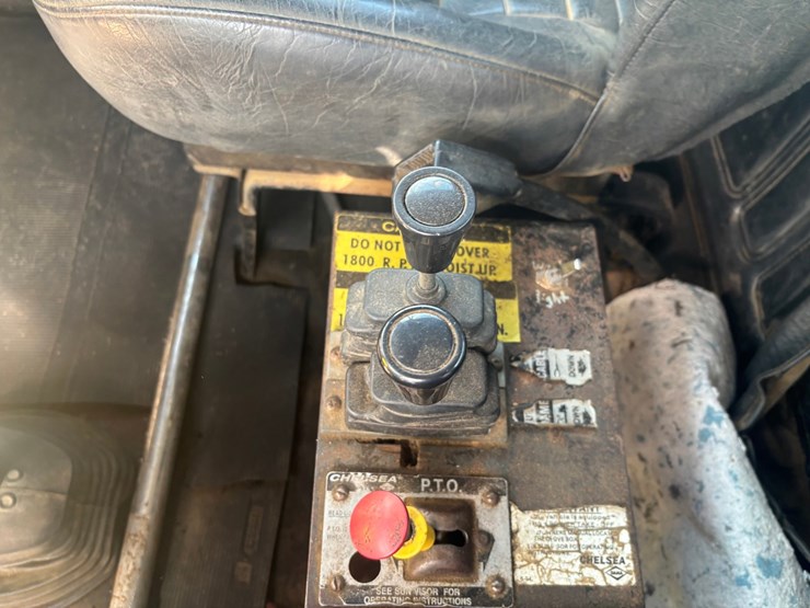 mack-rd688s-image-48