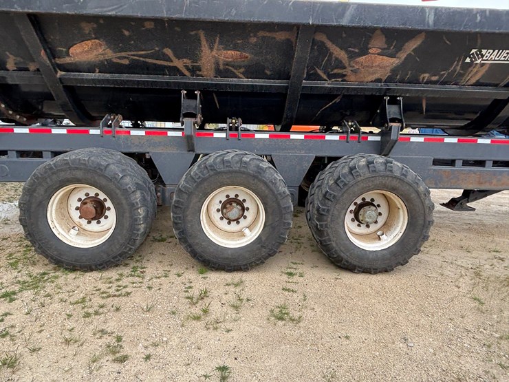 #1323-•-bauer-built-sd36-side-dump-wagon-(west-salem,-wi)-image-39