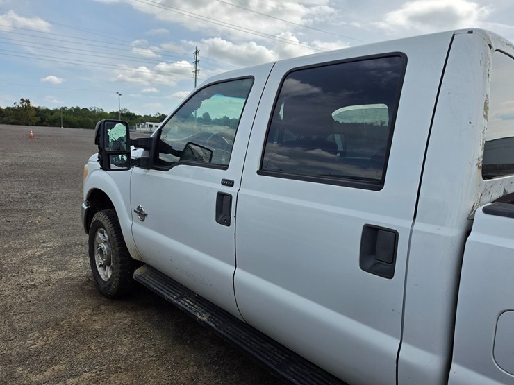 2011-ford-f250-image-11