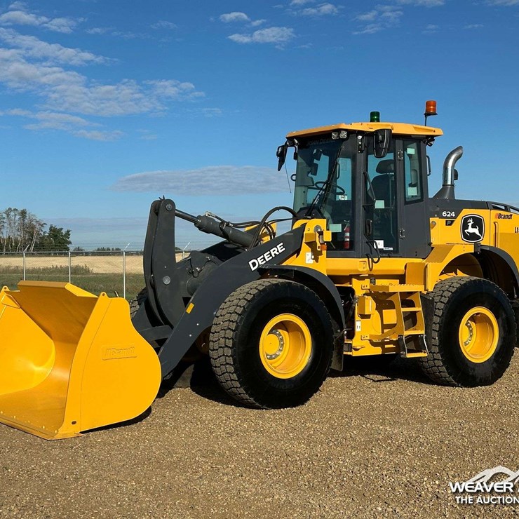 DEERE 624