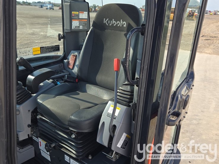 2022-kubota-kx040-4-image-50