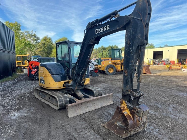 2017-deere-60g-image-9