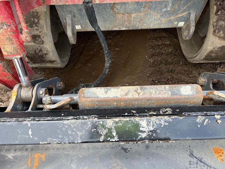 2020-takeuchi-tl8r2-image-13