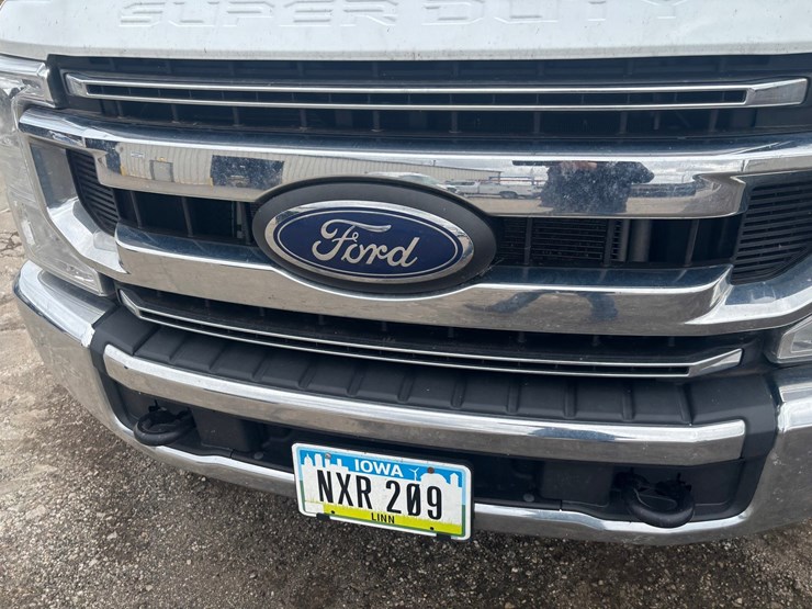 2022-ford-f250-image-15