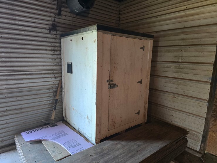 #2-•-zweifel-construction-auction-preview-photos-image-33