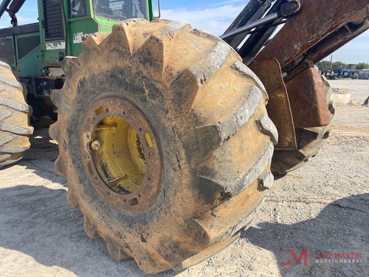 2009-john-deere-848h-skidder-image-11
