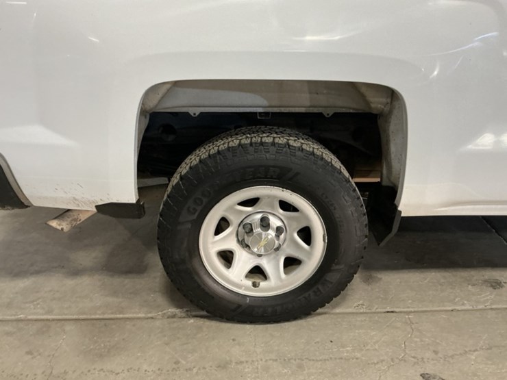 2018-chevrolet-silverado-1500-image-8