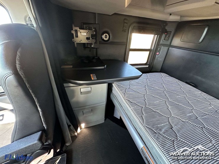 kenworth-t880-image-30