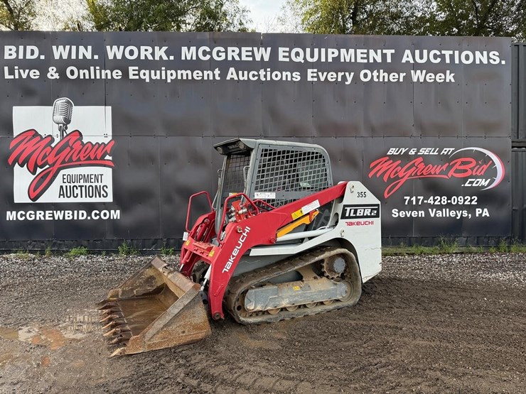 2020-takeuchi-tl8-image-1