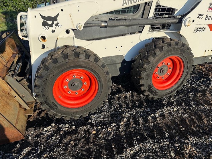 2018-bobcat-s550-image-13