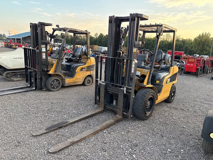 caterpillar-gp30n-image-1