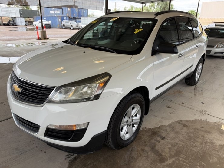 2016-chevrolet-traverse-image-4