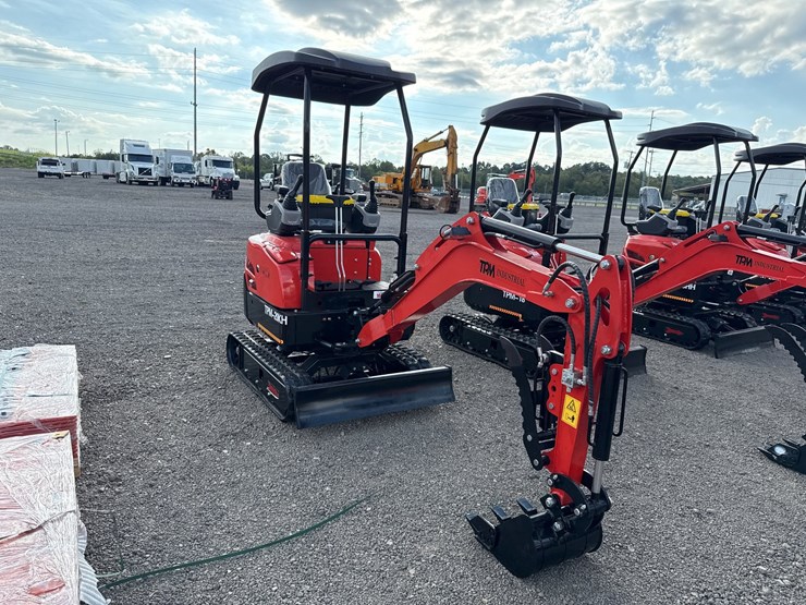 #1074-•-2026-tpm-20kh-mini-excavator-image-2