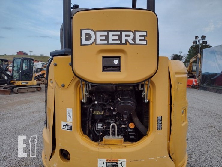 2017-deere-30g-image-33