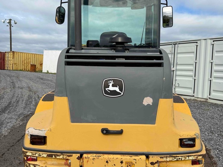 2013-deere-244j-image-4