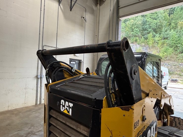 caterpillar-289d-image-22