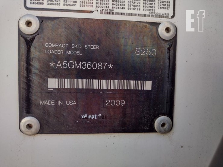 2009-bobcat-s250-image-5