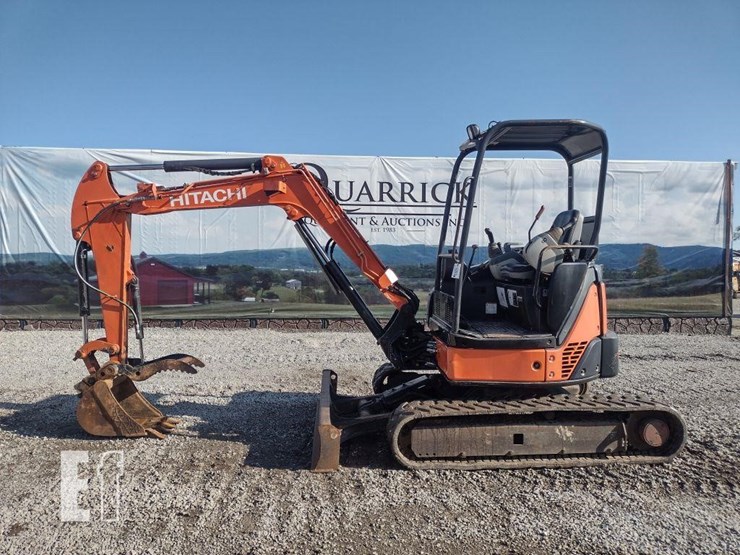 2011-hitachi-zx35u-3-image-1