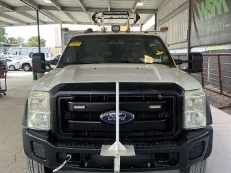 2016-ford-f550-image-3