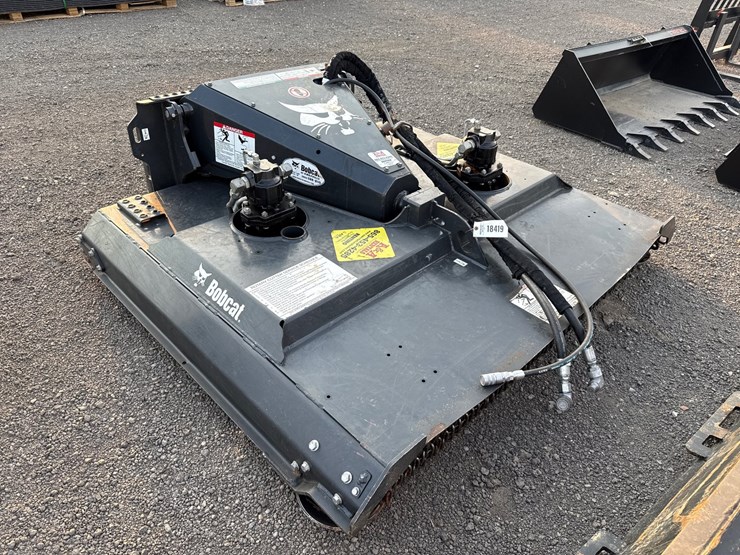 #2018-•-bobcat-72"-skid-steer-rotary-cutter-image-2