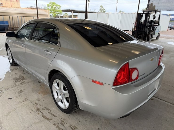 2012-chevrolet-malibu-sdn-image-6