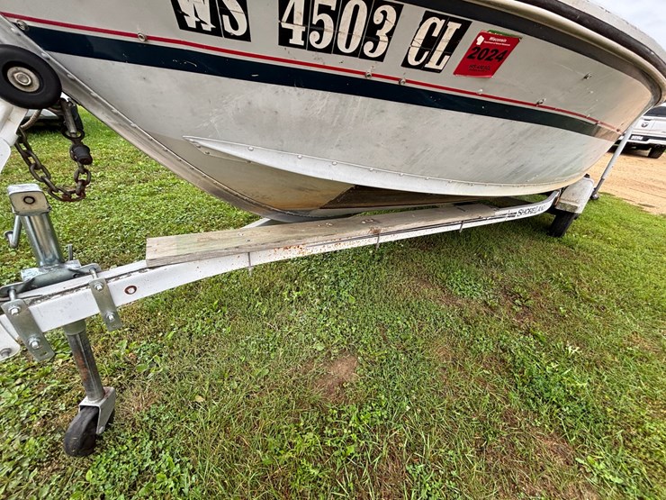 #1318-•-1989-16'-alumacraft-boat-(has-wi-title)-image-55