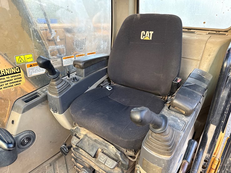 caterpillar-312cl-image-16