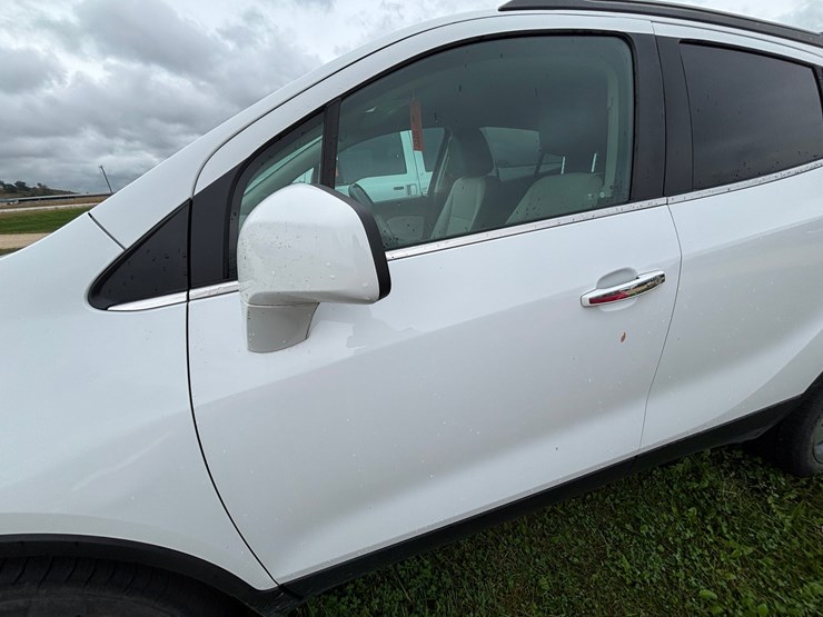 2021-buick-encore-image-49