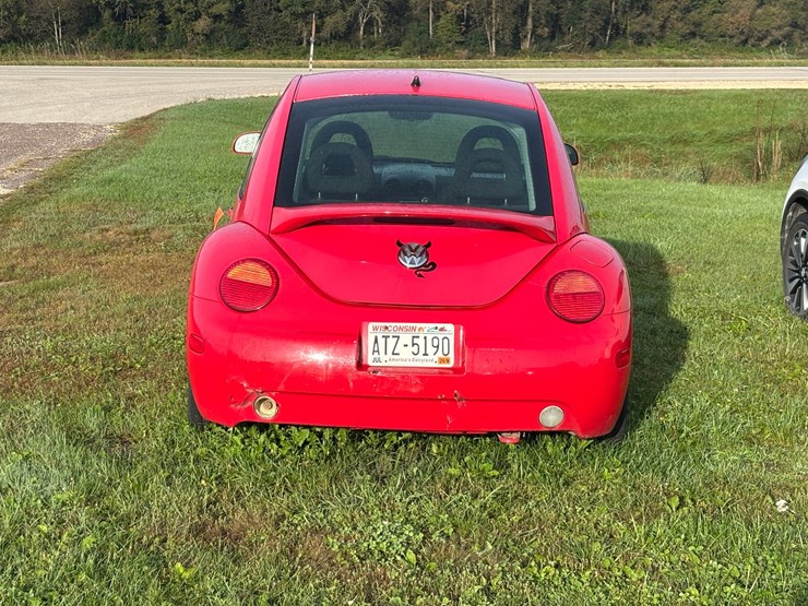 #1307-•-2001-volkswagon-beetle-(has-wi-title)-image-6