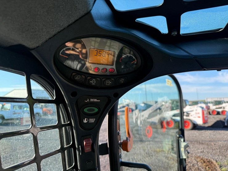 2018-bobcat-s550-image-22