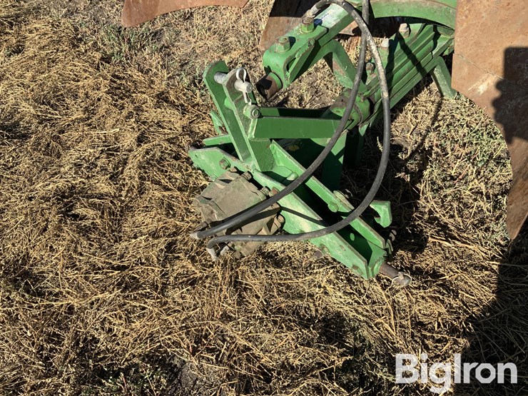 john-deere-3-pt-rotating-plow-image-9